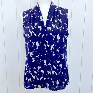 EUC Banana Republic 8P sleeveless button front blouse. floral print